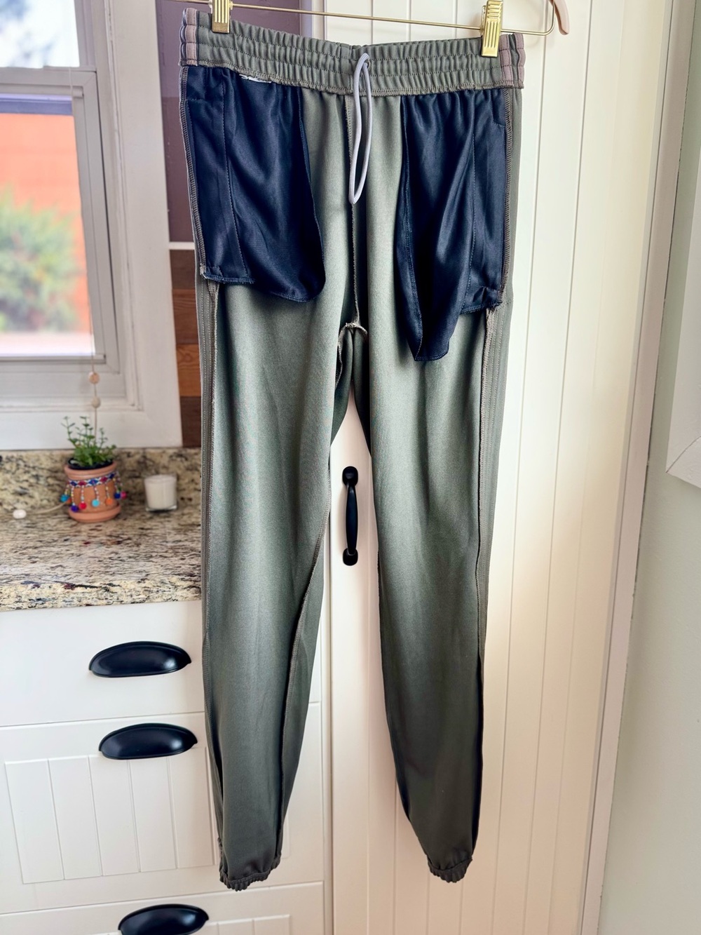 Adidas Yeezy Calabasas Track Pants Gray Mauve Striped Joggers XS - Picture 9 of 11